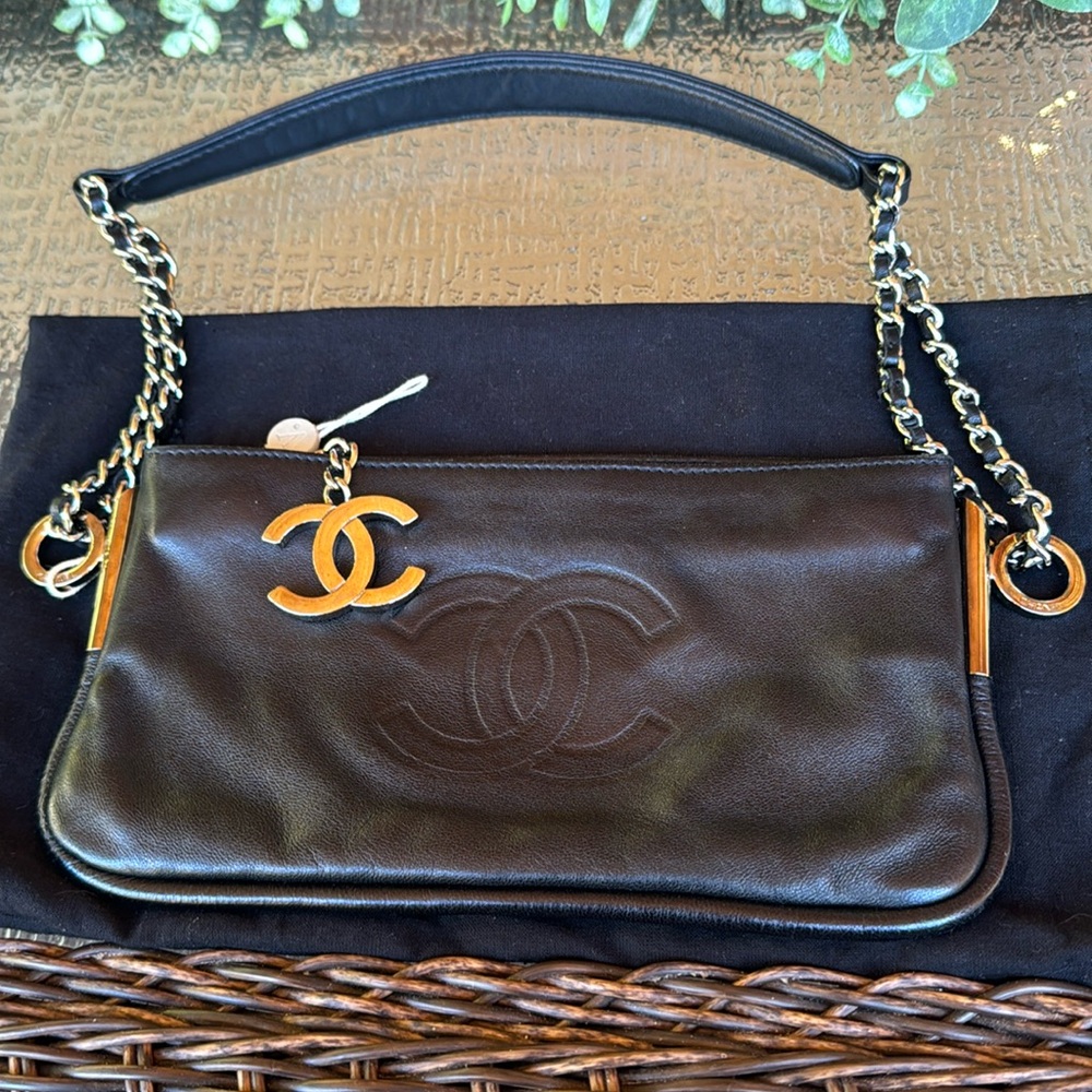 CHANEL LAMBSKIN POUCHETTE